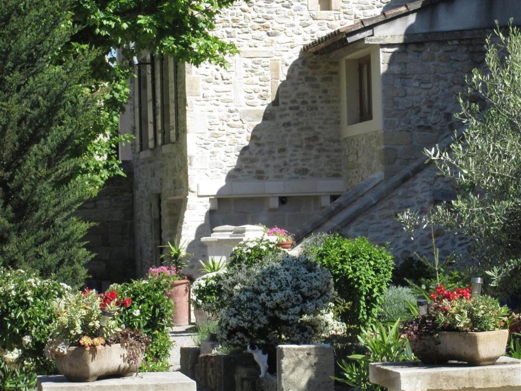 Le Mas Vieux Graveson Exterior photo