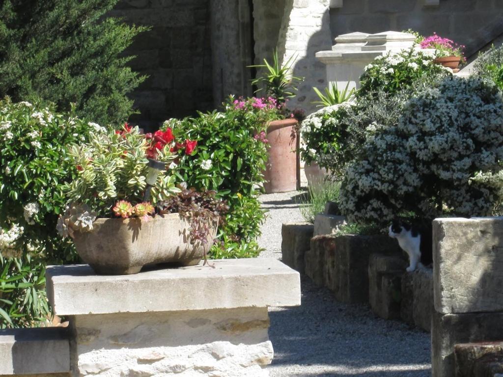 Le Mas Vieux Graveson Exterior photo