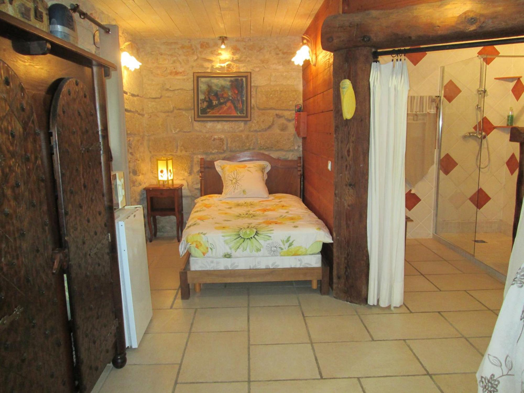 Le Mas Vieux Graveson Room photo